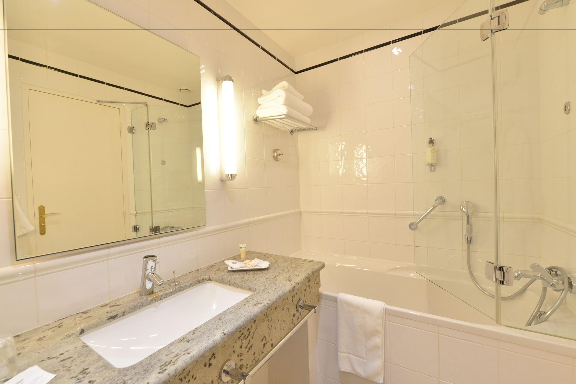 Best Western Plus Hotel D'Angleterre Bourges Zewnętrze zdjęcie